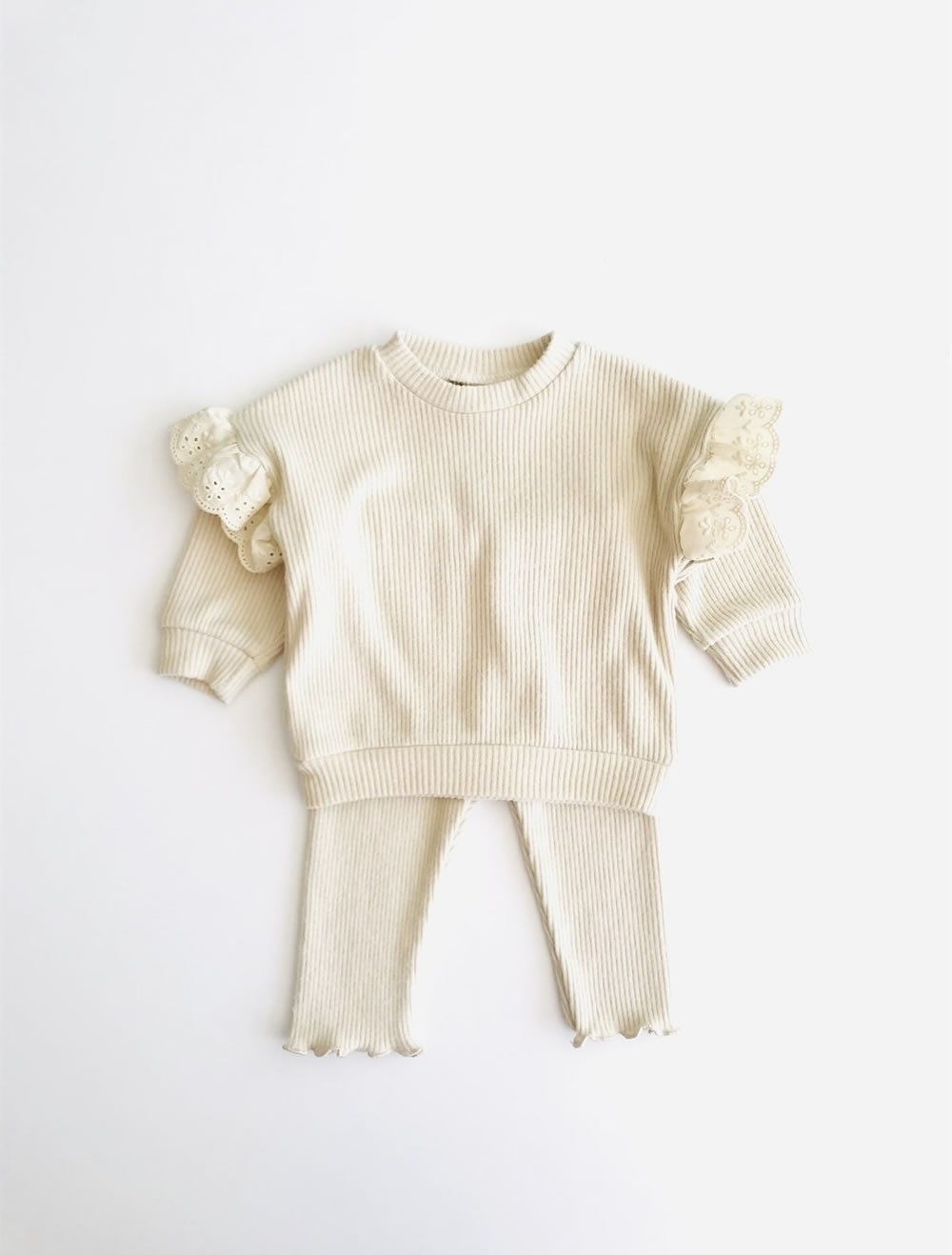 Louis Vuitton 3D Knitted Set Pétale Cashmere knitted. Size 6 Months